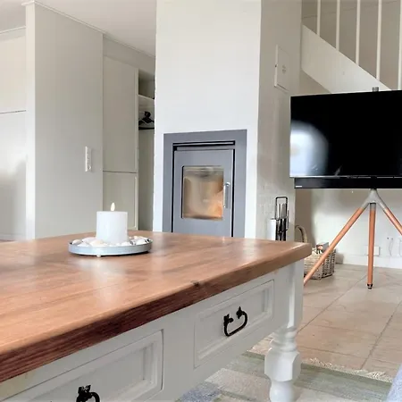 Eike - 250m From The Sea By Interhome *