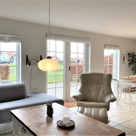 Eike - 250m From The Sea By Interhome *