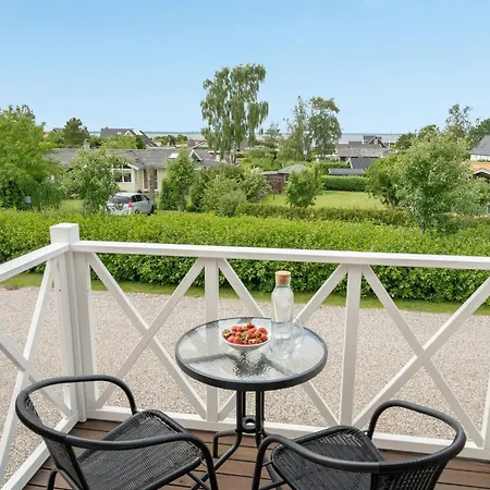 Eike - 250m From The Sea By Interhome