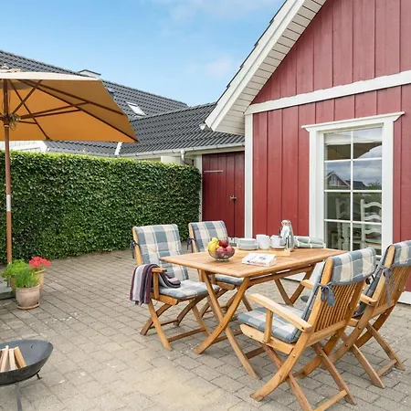 Eike - 250m From The Sea By Interhome